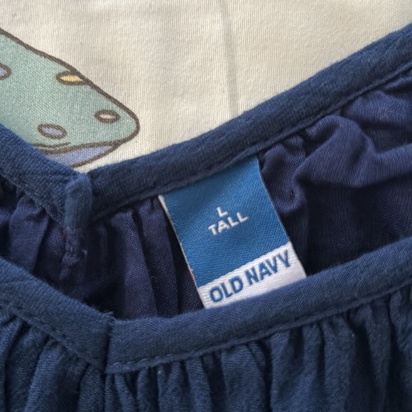 Dress - Picture 3 of 3